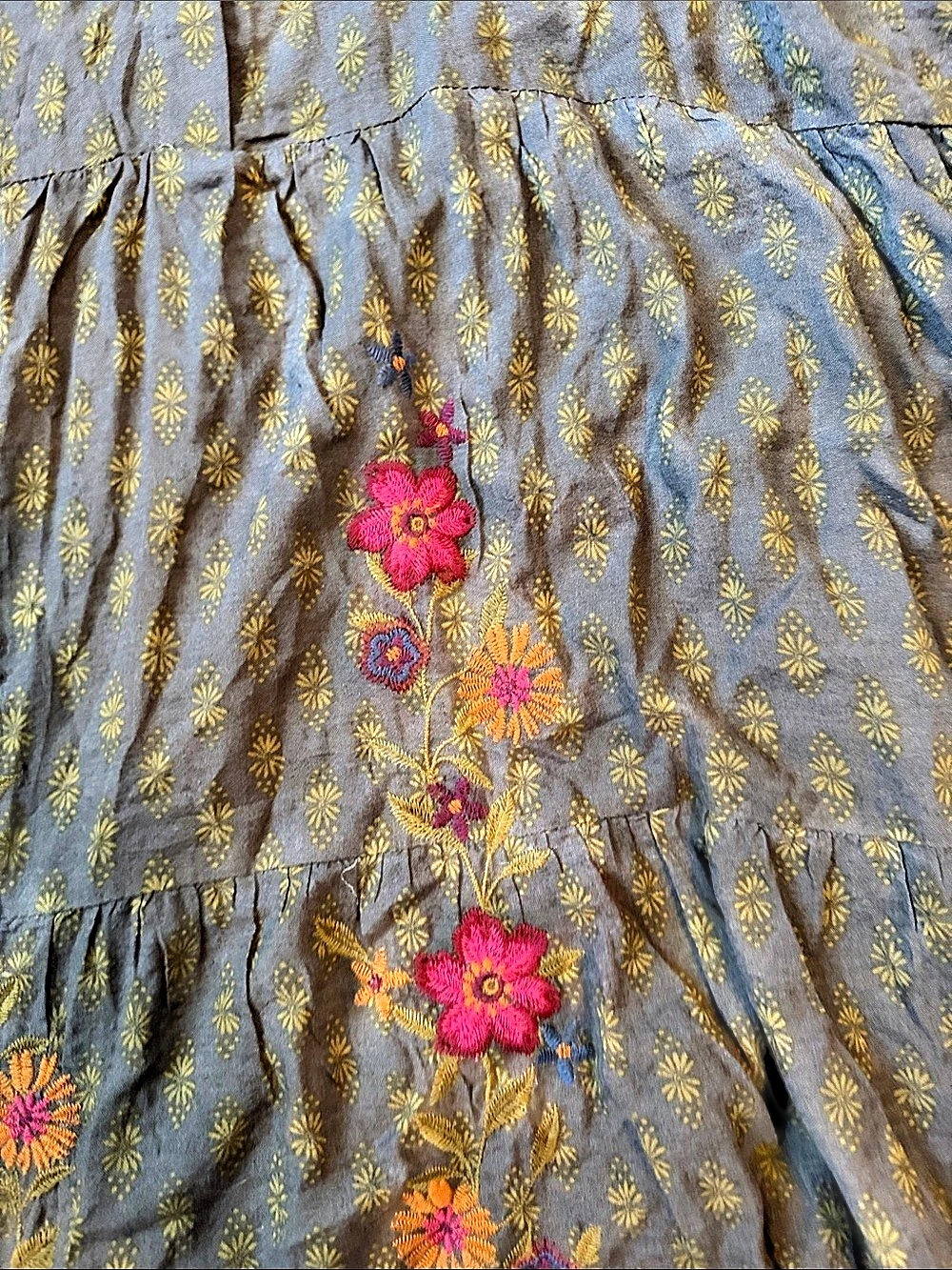 natural life Slate Gray Floral Embroidered Tiered Midi Dress Large lagenlook - Picture 4 of 7